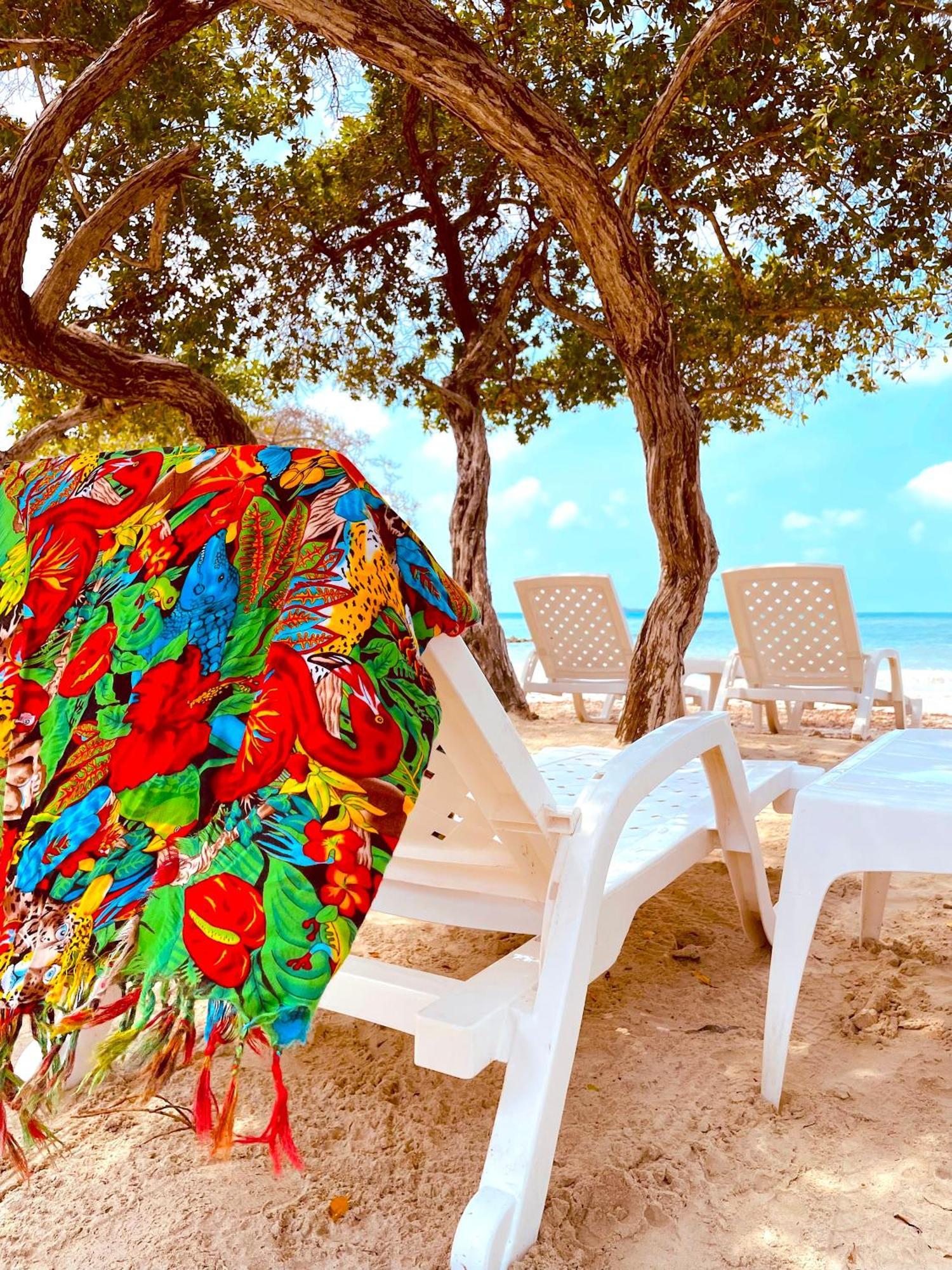 Hotel Carey Beach Barú Ngoại thất bức ảnh